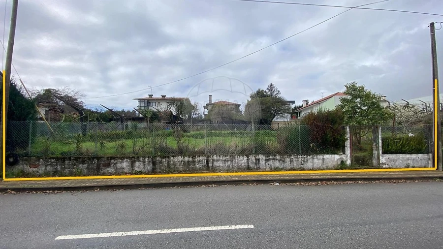 Terreno para Venda em O. Azeméis, Riba-Ul, Ul, Macinhata Seixa, Madail Foto 4