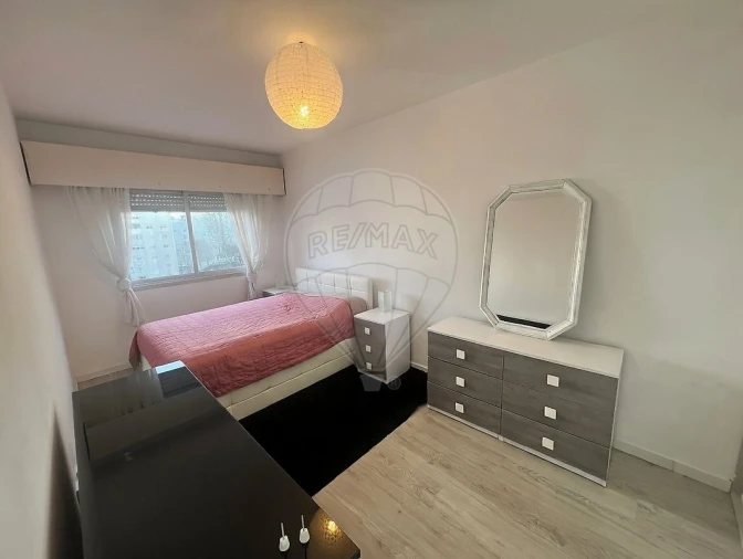 Apartamento T3 para Arrendamento em Encosta do Sol Foto 8