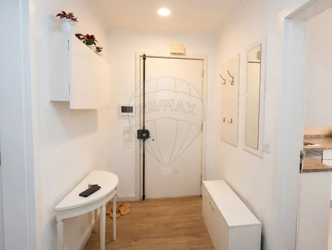 Apartamento T3 para Arrendamento em Encosta do Sol Foto 2