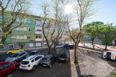 Apartamento T2 para Arrendamento em Venteira