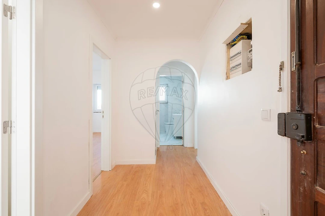 Apartamento T2 para Arrendamento em Venteira Foto 11