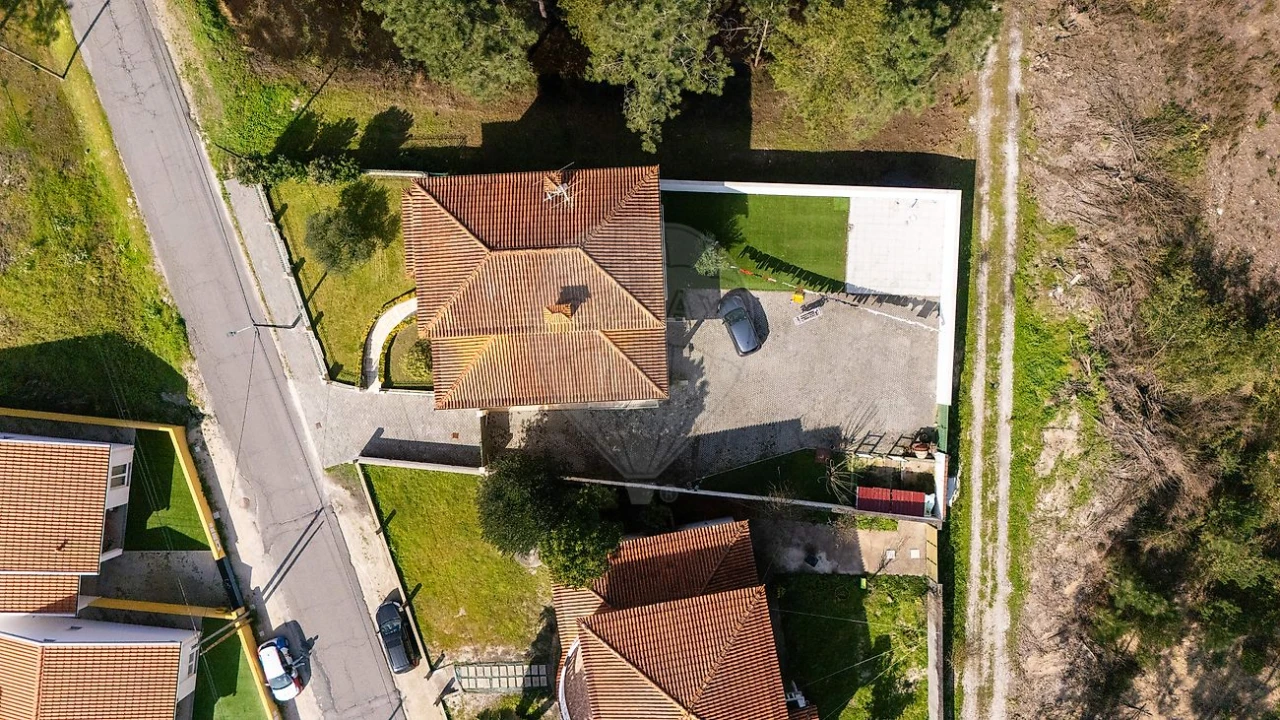 Moradia T4 para Venda em Fonte de Angeão e Covão do Lobo Foto 35