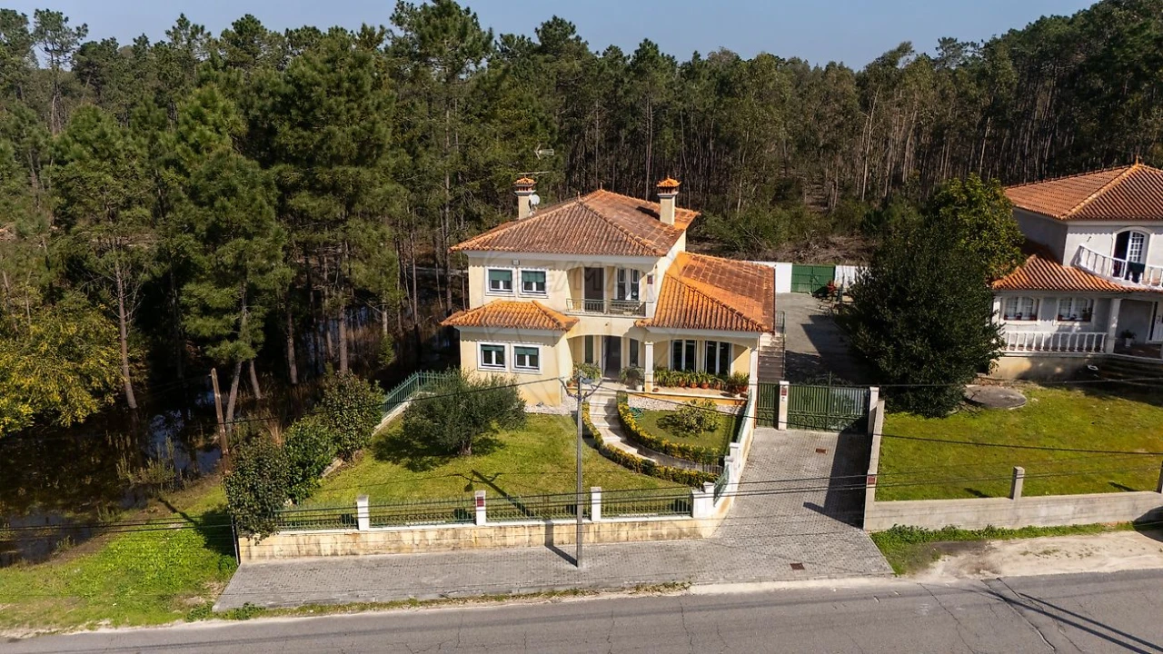 Moradia T4 para Venda em Fonte de Angeão e Covão do Lobo Foto 30