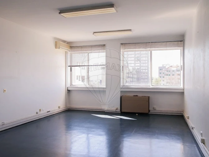 Escritório para Arrendamento em Cedofeita, Santo Ildefonso, Sé, Miragaia, São Nicolau e Vitória Foto 6