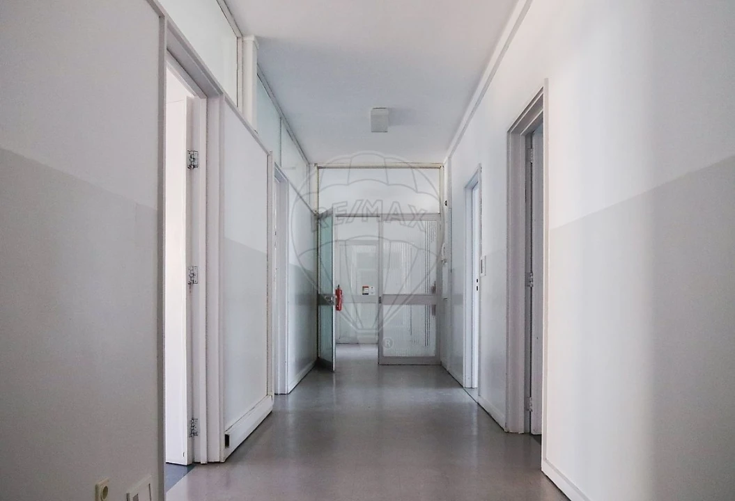 Escritório para Arrendamento em Cedofeita, Santo Ildefonso, Sé, Miragaia, São Nicolau e Vitória Foto 6