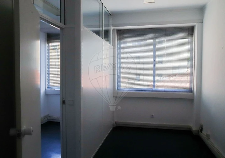 Escritório para Arrendamento em Cedofeita, Santo Ildefonso, Sé, Miragaia, São Nicolau e Vitória Foto 8