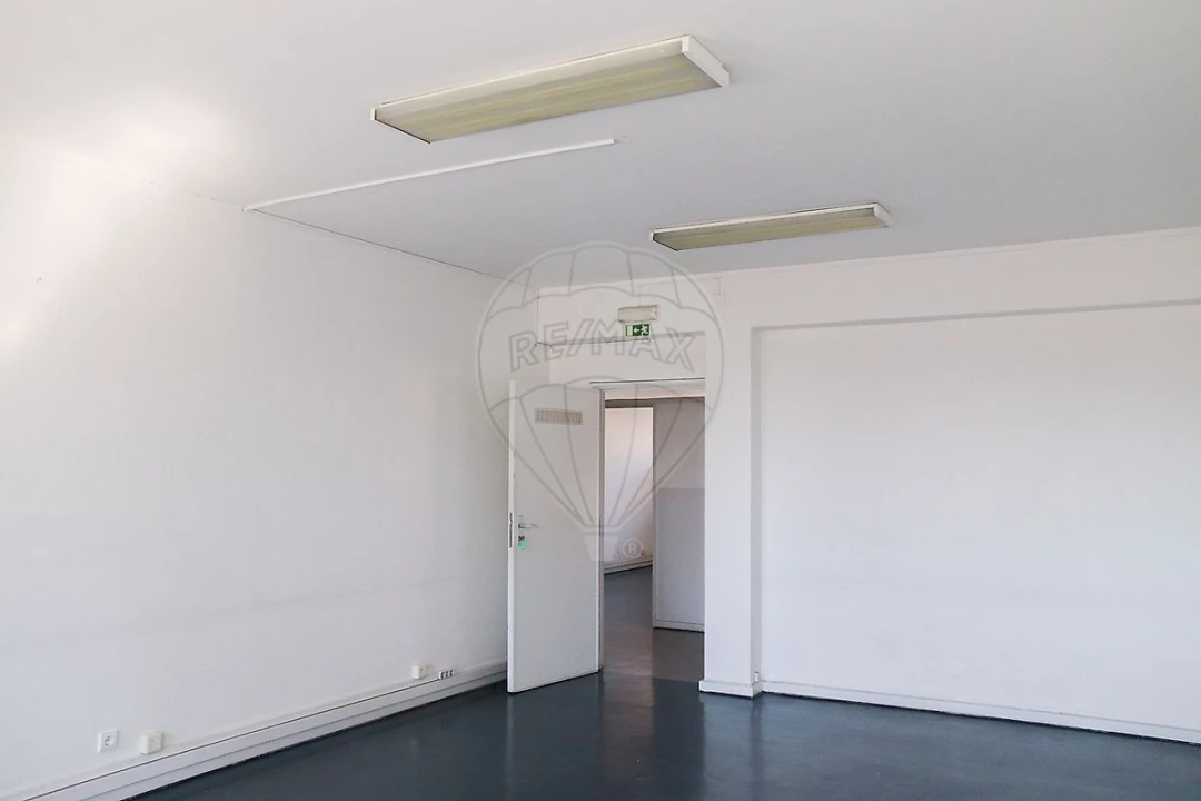 Escritório para Arrendamento em Cedofeita, Santo Ildefonso, Sé, Miragaia, São Nicolau e Vitória Foto 7