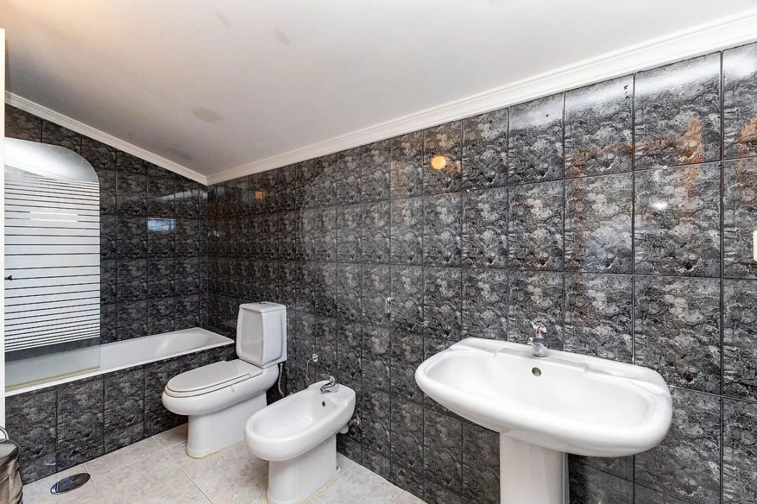 Apartamento T3 para Venda em Avintes Foto 23