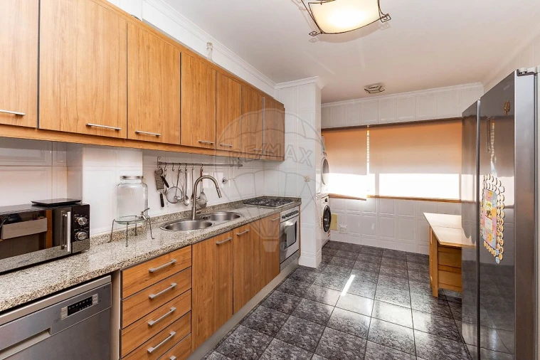 Apartamento T3 para Venda em Avintes Foto 10