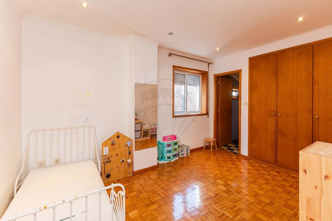 Apartamento T3 para Venda em Avintes Foto 16