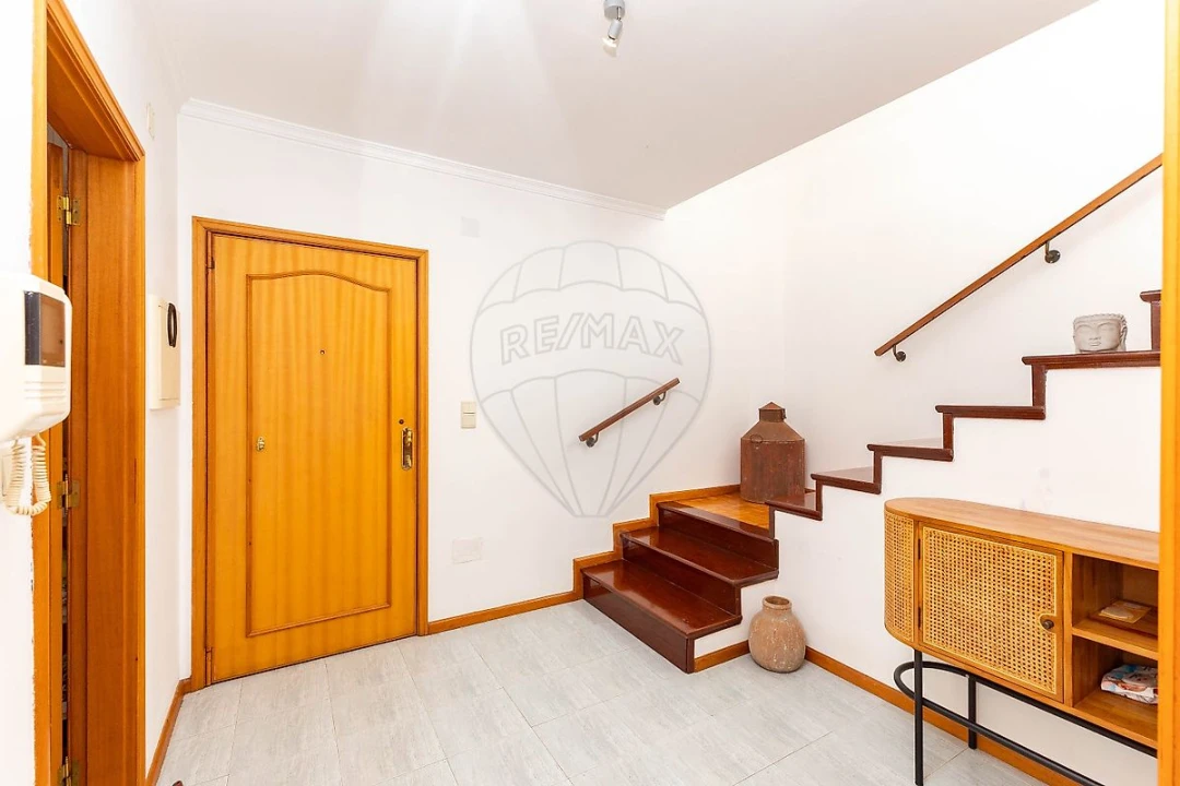 Apartamento T3 para Venda em Avintes Foto 3