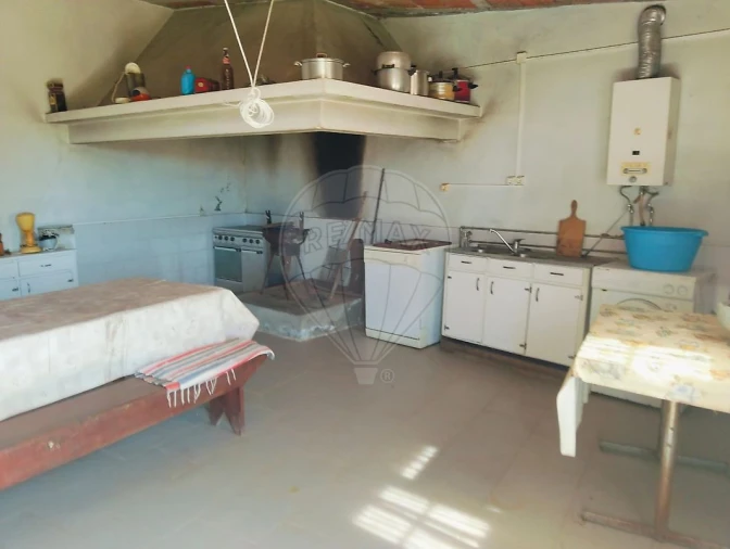 Moradia T5 para Venda em Raiva, Pedorido e Paraíso