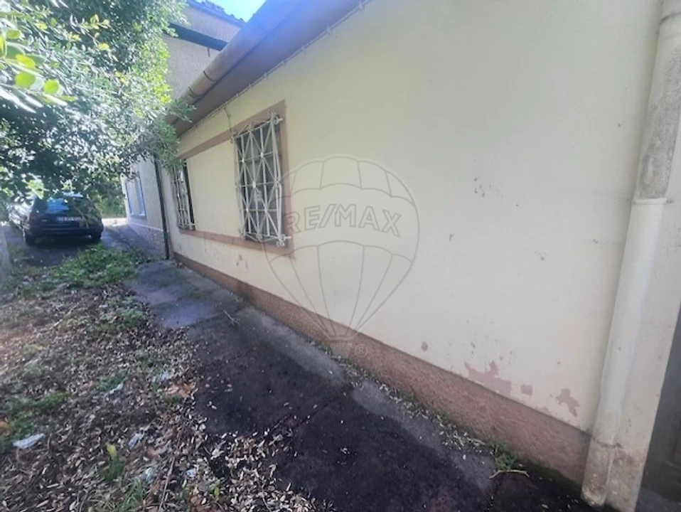 Moradia T2 para Venda em Anta e Guetim Foto 1