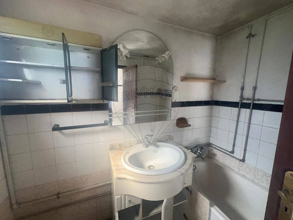 Moradia T4 para Venda em Anta e Guetim Foto 31