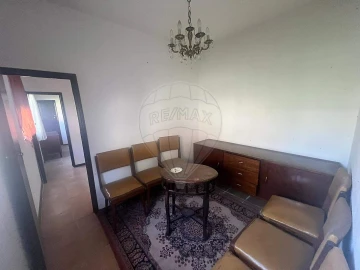 Moradia T4 para Venda em Anta e Guetim