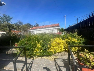 Moradia T4 para Venda em Anta e Guetim