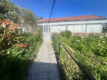 Moradia T4 para Venda em Anta e Guetim