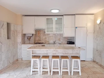 Apartamento T1 para Arrendamento em Gulpilhares e Valadares