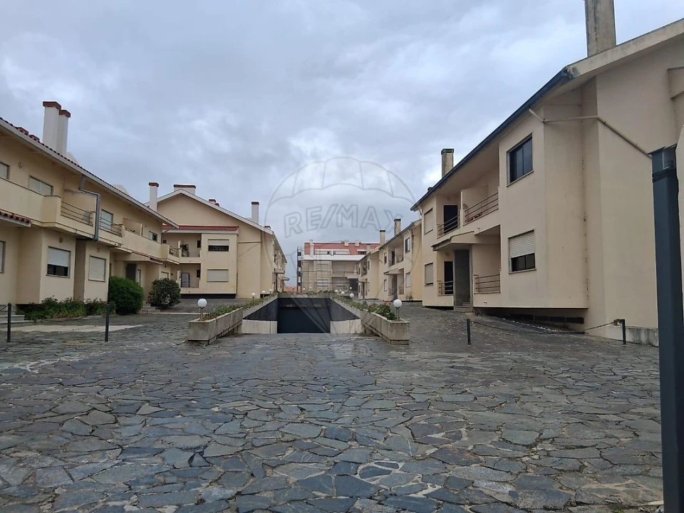 Apartamento T1 para Arrendamento em Gulpilhares e Valadares Foto 12