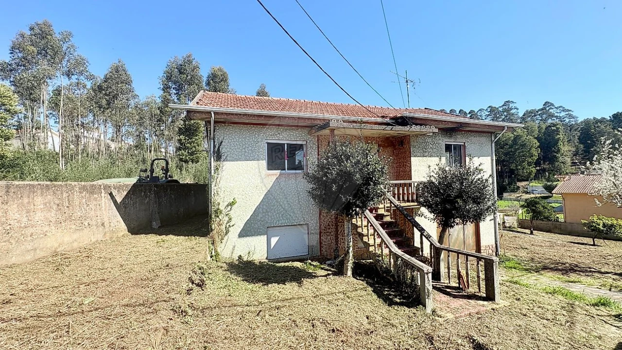 Moradia T3 para Venda em Anta e Guetim Foto 2