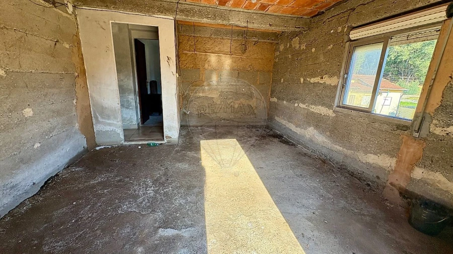 Moradia T3 para Venda em Anta e Guetim Foto 8