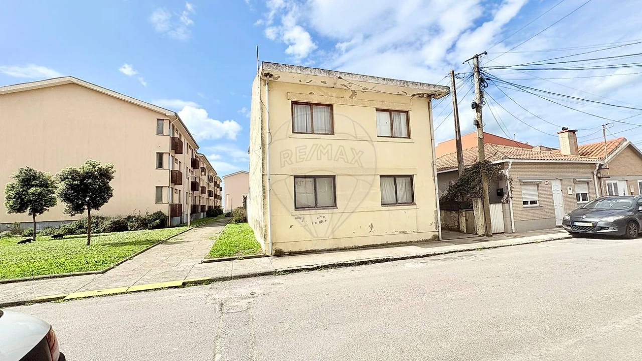 Moradia T4 para Venda em Silvalde Foto 7