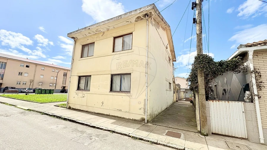 Moradia T4 para Venda em Silvalde