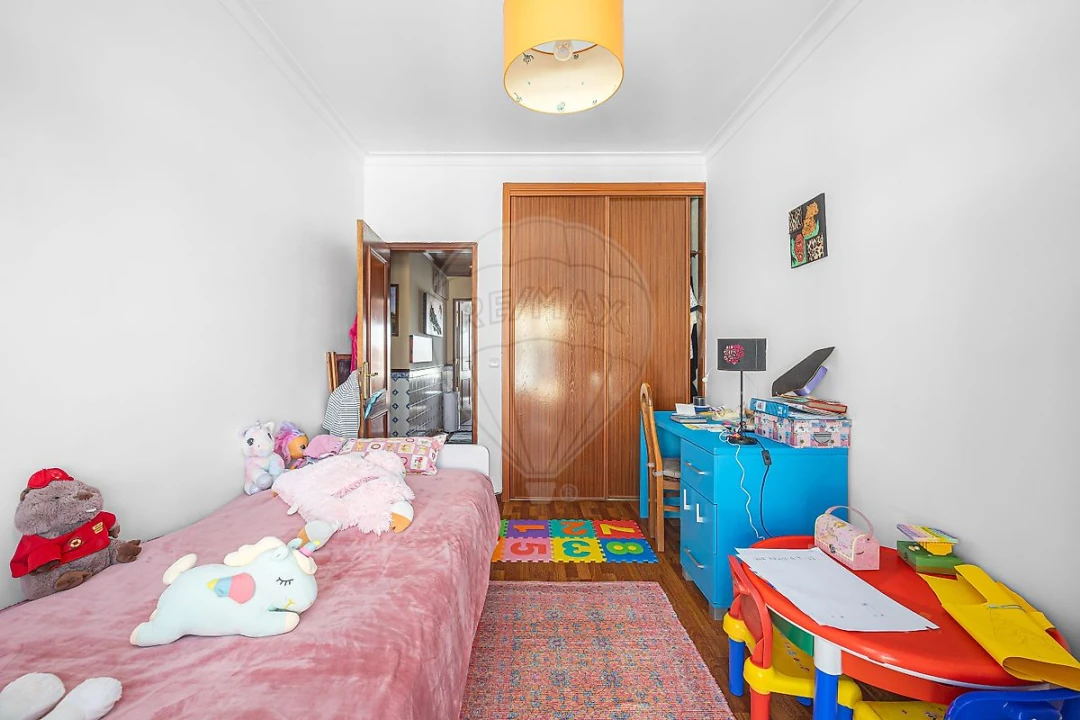 Apartamento T3 para Venda em Benavente Foto 1