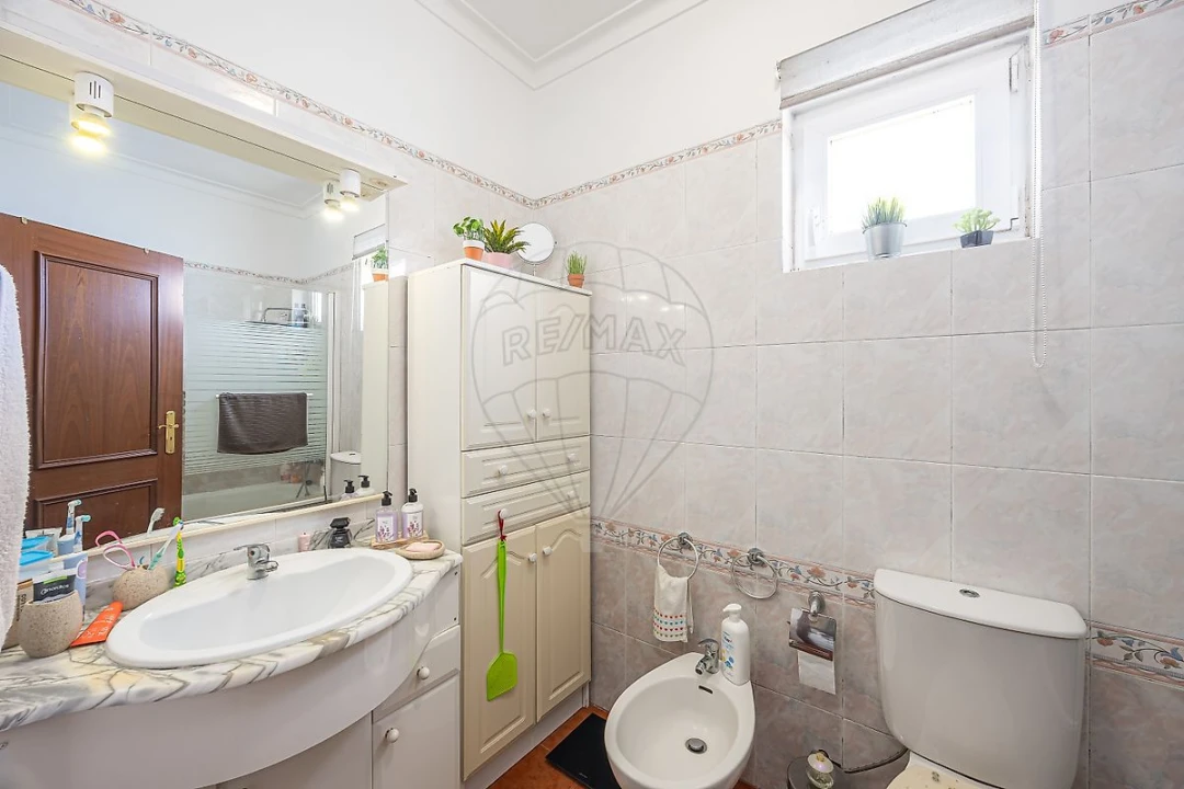 Apartamento T3 para Venda em Benavente Foto 2