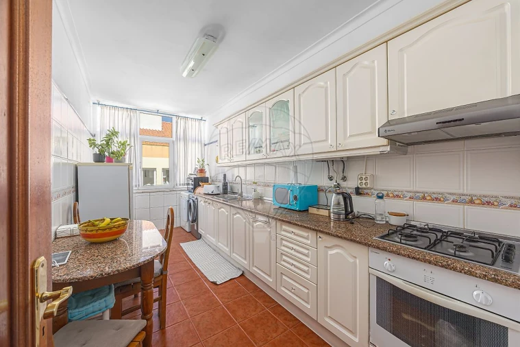 Apartamento T3 para Venda em Benavente Foto 11