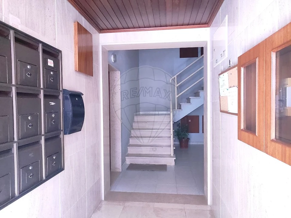 Apartamento T2 para Venda em Pinhal Novo Foto 5