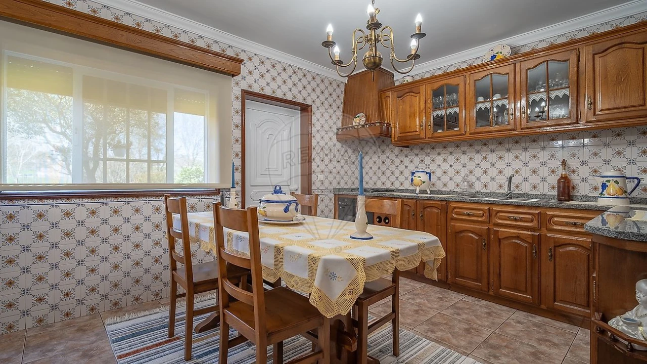 Moradia T4 para Venda em Lodares Foto 37