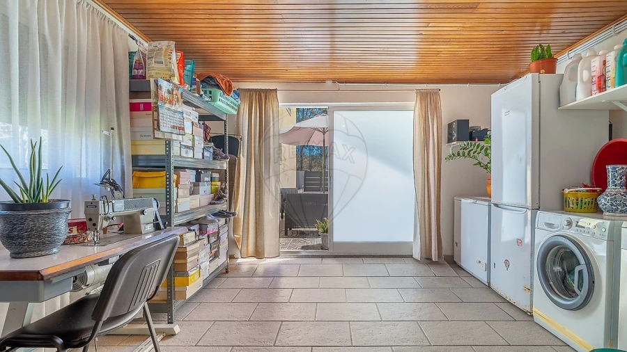 Moradia T4 para Venda em Lodares Foto 6