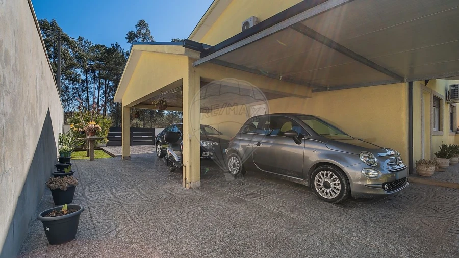 Moradia T4 para Venda em Lodares Foto 20