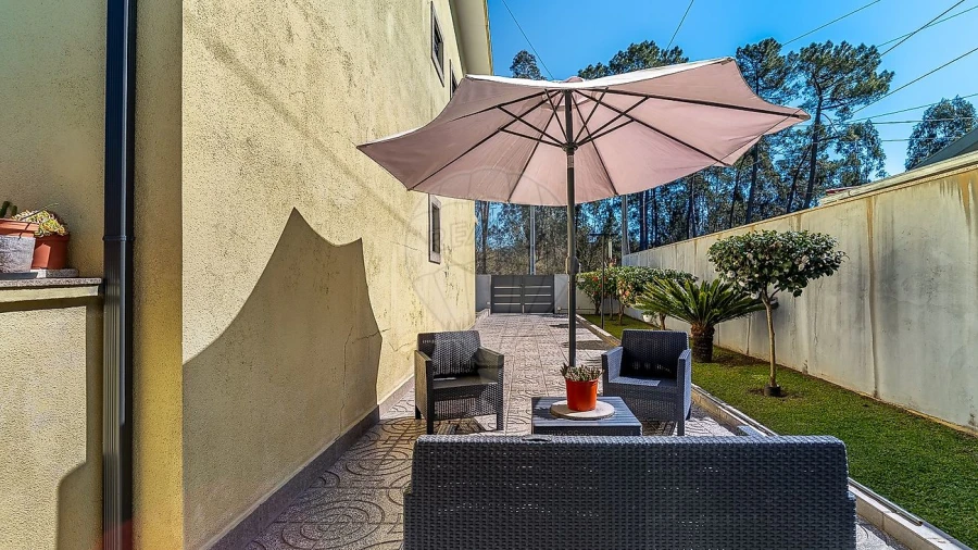 Moradia T4 para Venda em Lodares Foto 13