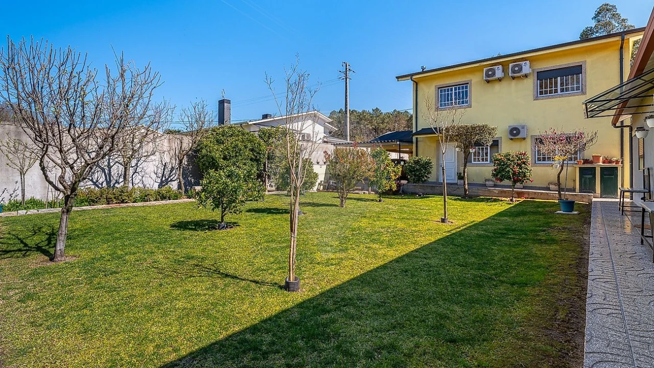 Moradia T4 para Venda em Lodares Foto 16