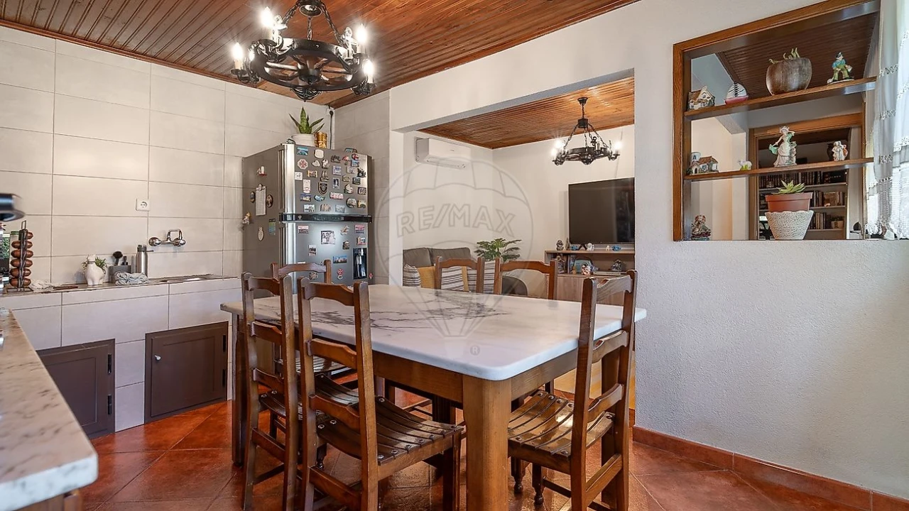 Moradia T4 para Venda em Lodares Foto 23