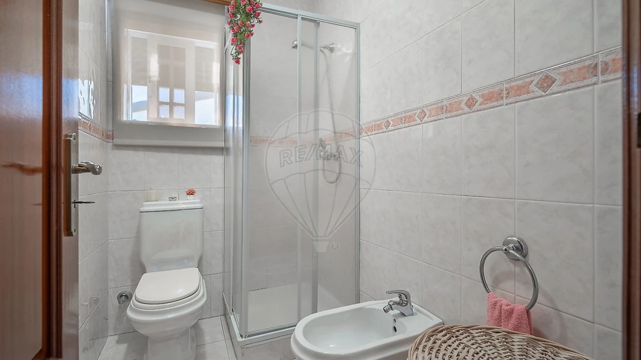 Moradia T4 para Venda em Lodares Foto 35