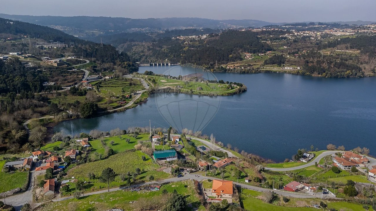 Moradia T3 para Venda em Alpendorada, Várzea e Torrão Foto 17