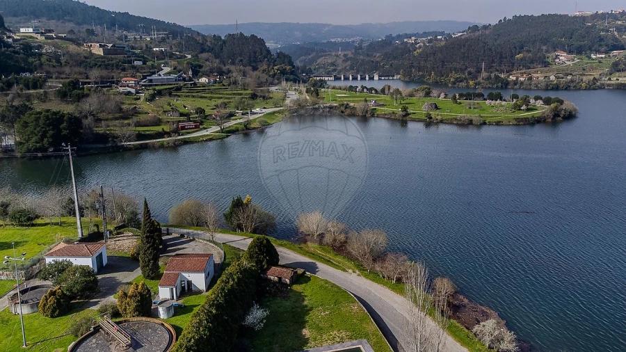 Moradia T3 para Venda em Alpendorada, Várzea e Torrão Foto 15