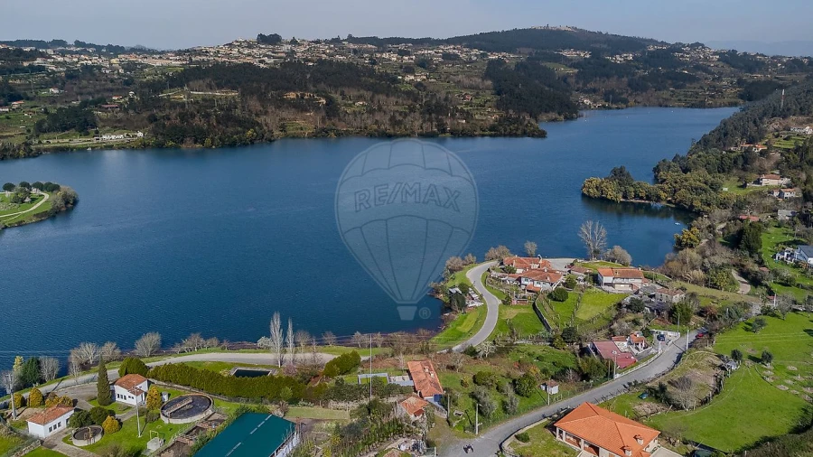 Moradia T3 para Venda em Alpendorada, Várzea e Torrão Foto 12