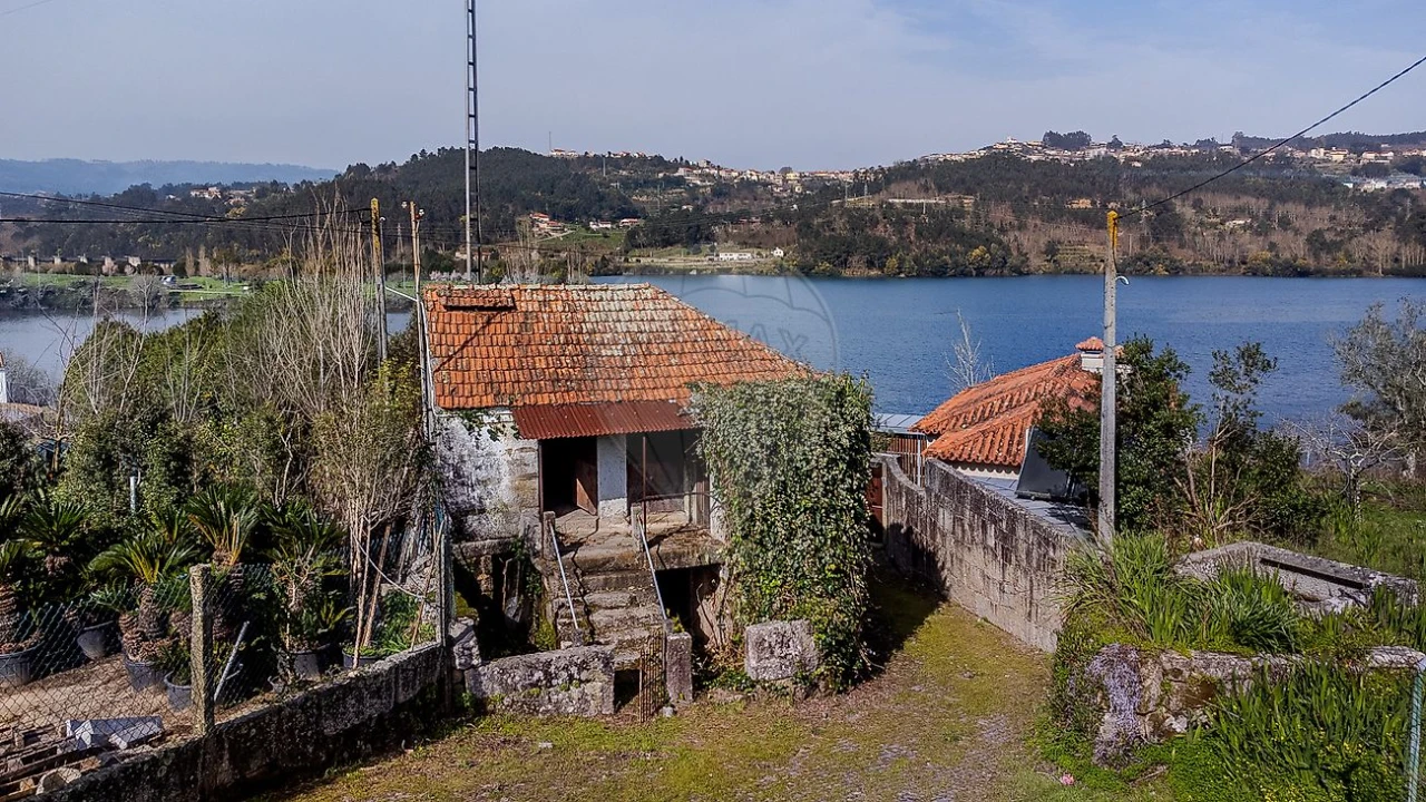 Moradia T3 para Venda em Alpendorada, Várzea e Torrão Foto 10