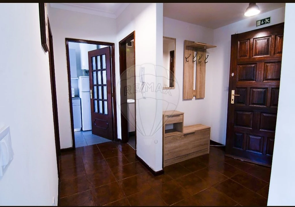 Apartamento T1 para Venda em Campanhã Foto 9