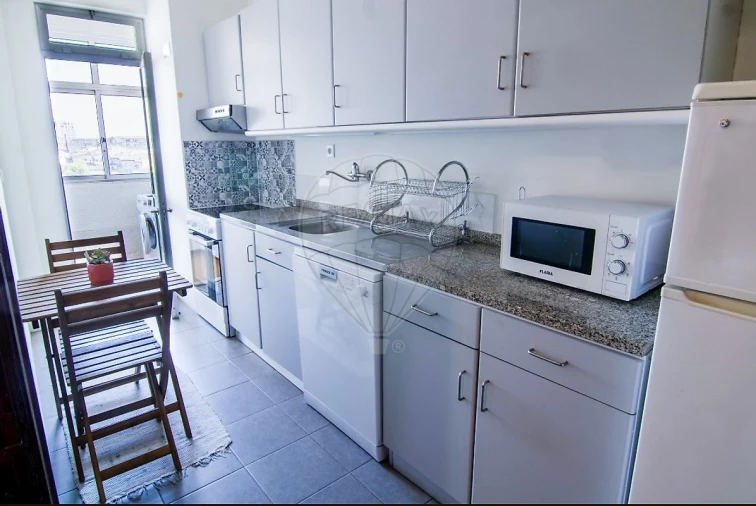 Apartamento T1 para Venda em Campanhã Foto 14