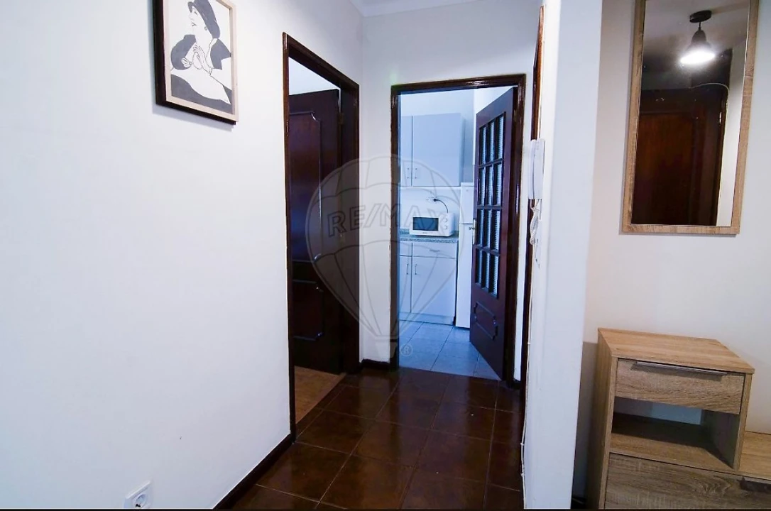 Apartamento T1 para Venda em Campanhã Foto 1