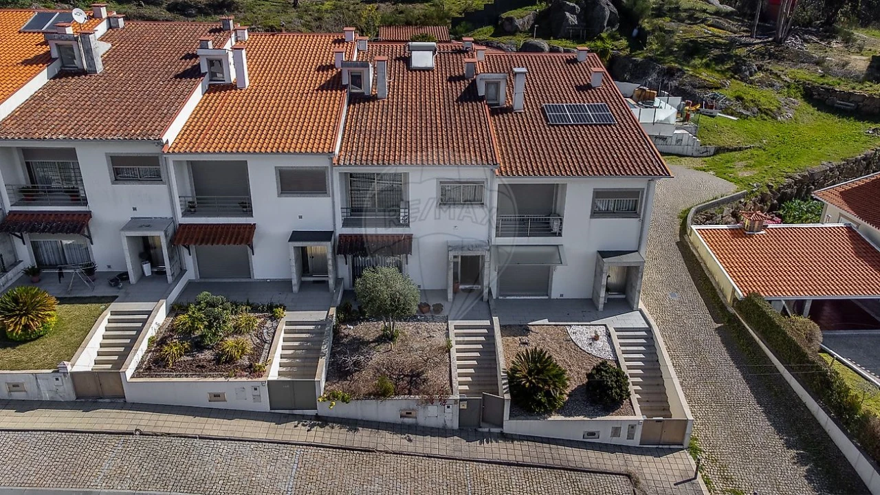 Moradia T3 para Venda em Lagares e Figueira Foto 38