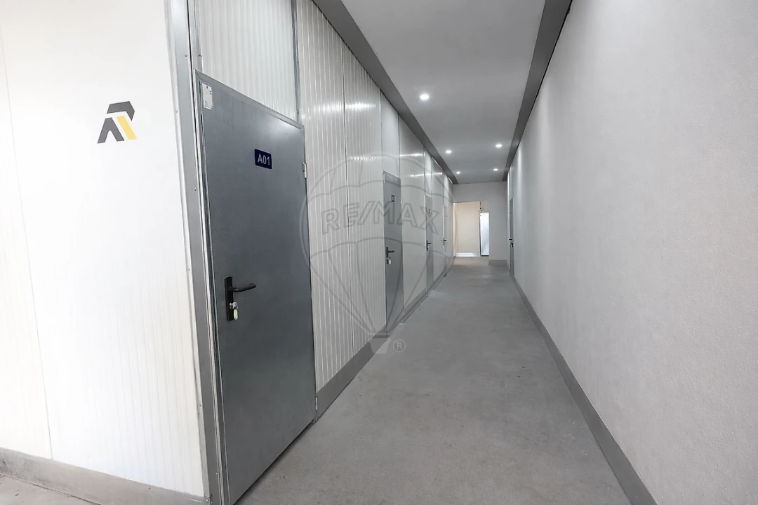 Moradia T10 para Venda em Castêlo da Maia Foto 6