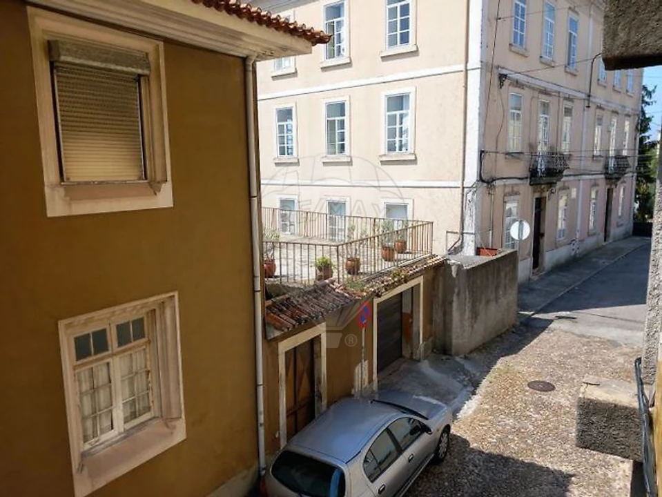 Apartamento T1 para Arrendamento em Sé Nova, Santa Cruz, Almedina e São Bartolomeu Foto 1