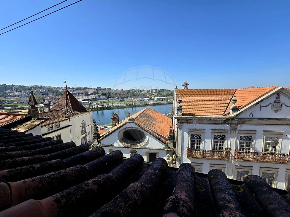 Apartamento T1 para Arrendamento em Sé Nova, Santa Cruz, Almedina e São Bartolomeu Foto 5