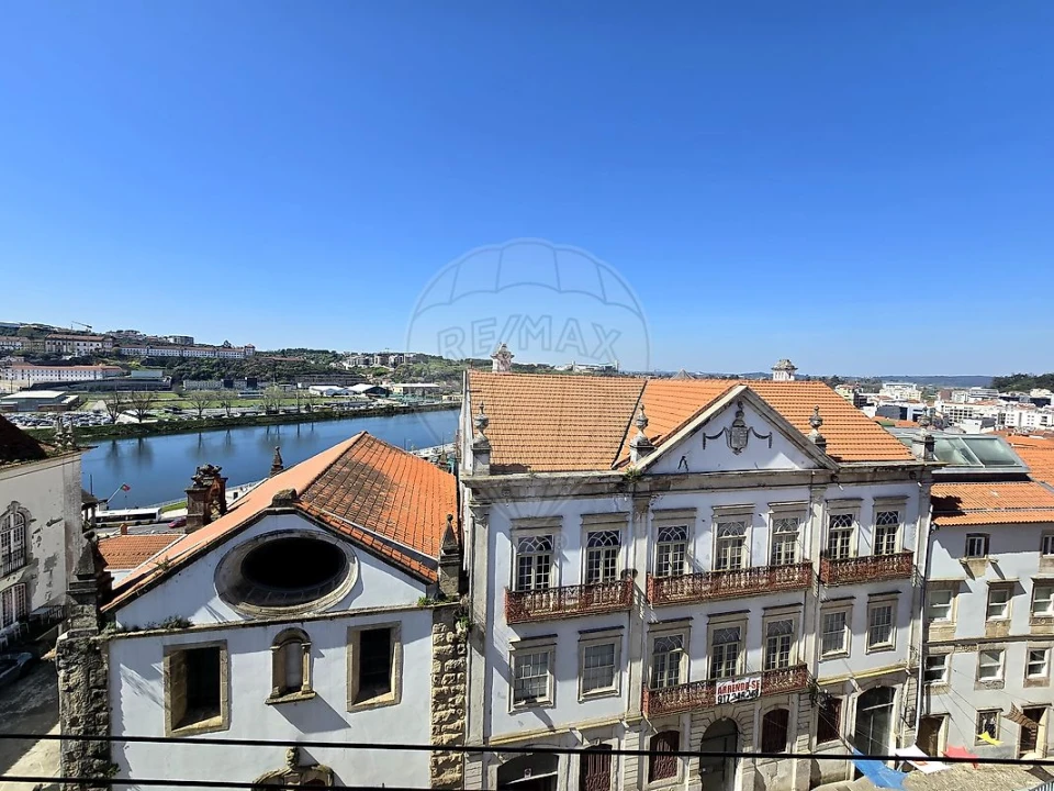 Apartamento T1 para Arrendamento em Sé Nova, Santa Cruz, Almedina e São Bartolomeu Foto 7